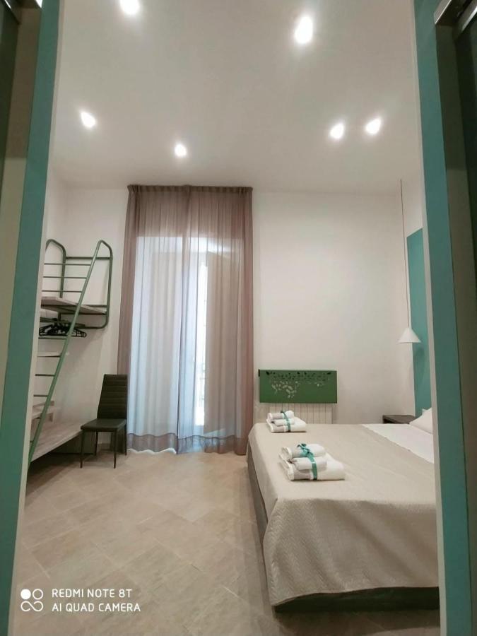La Casa Di Halley Napels Buitenkant foto