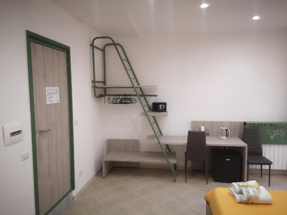 La Casa Di Halley Napels Buitenkant foto