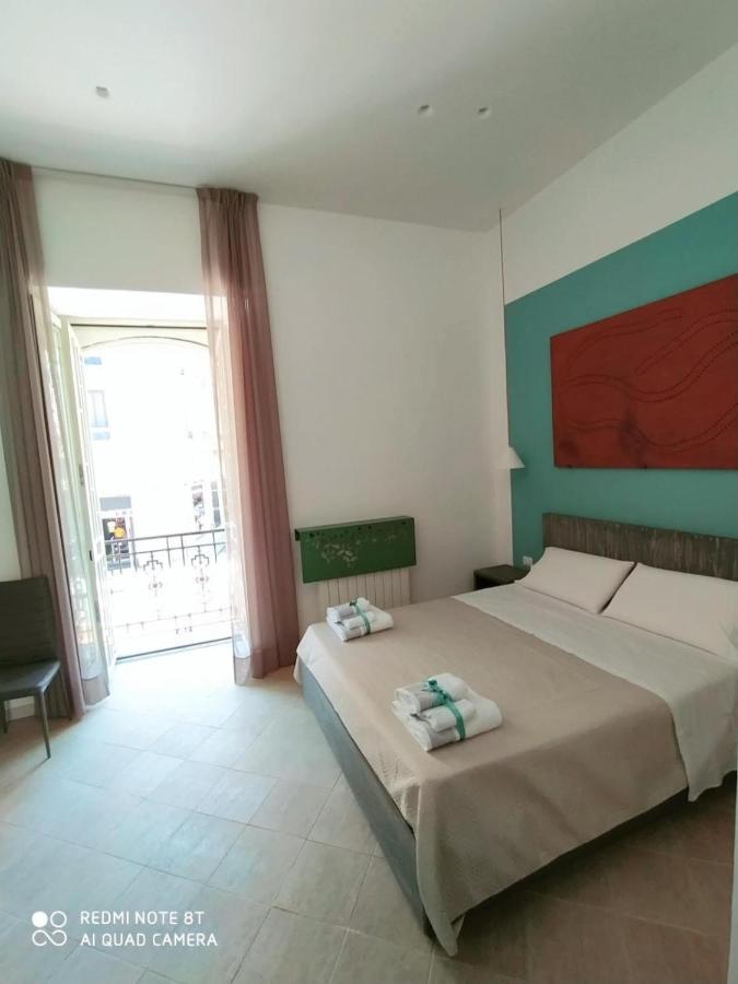 La Casa Di Halley Napels Buitenkant foto
