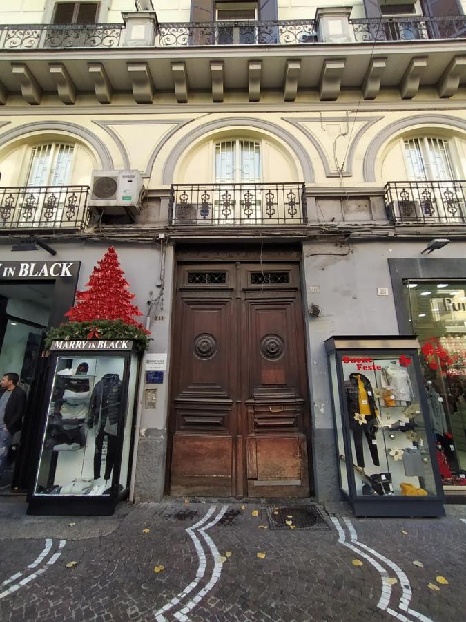 La Casa Di Halley Napels Buitenkant foto