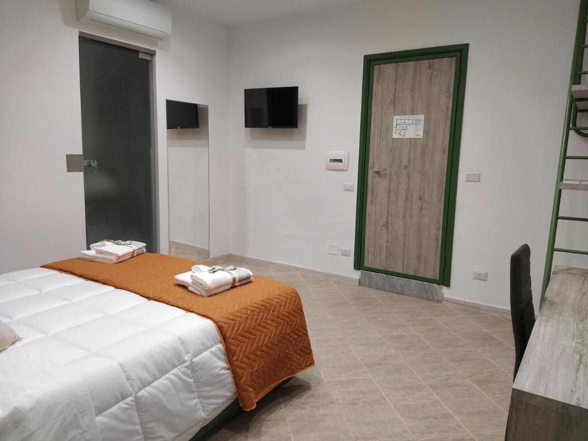 La Casa Di Halley Napels Buitenkant foto