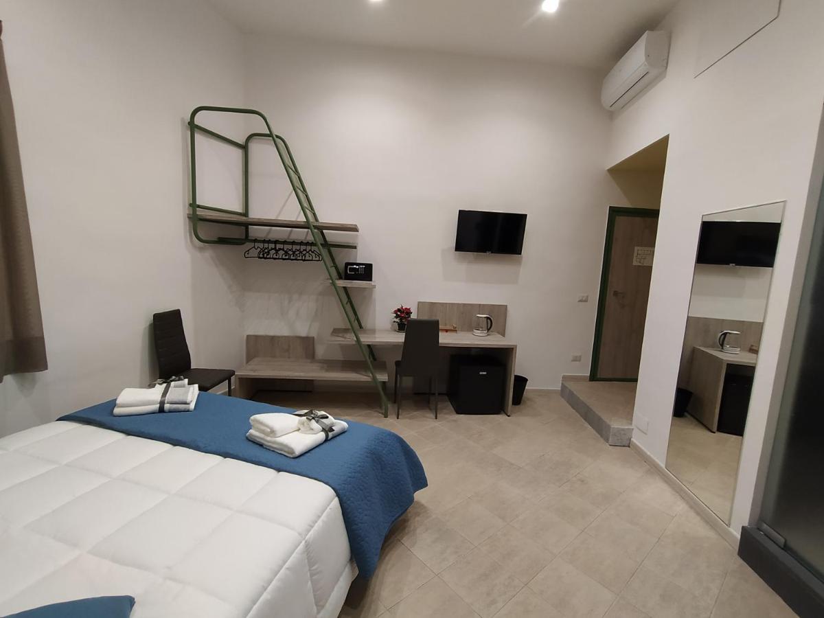 La Casa Di Halley Napels Buitenkant foto