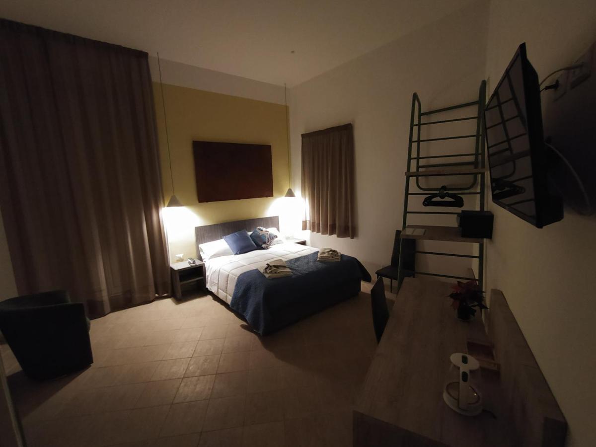 La Casa Di Halley Napels Buitenkant foto