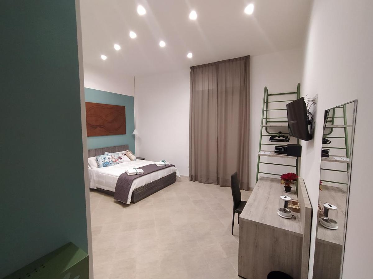 La Casa Di Halley Napels Buitenkant foto